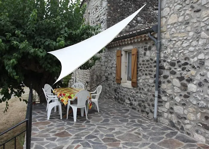 Escoutay Dans Bastide Medievale